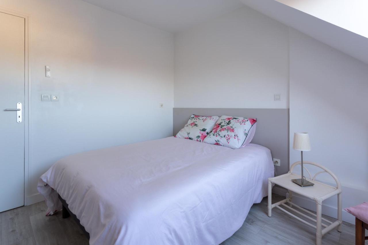 Apartament Le Mancini - Parking Et Terrasse Mayenne Zewnętrze zdjęcie