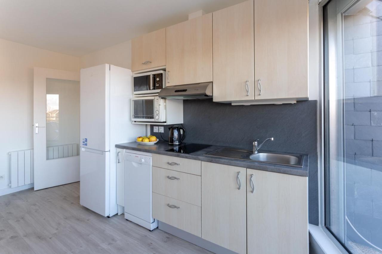 Apartament Le Mancini - Parking Et Terrasse Mayenne Zewnętrze zdjęcie